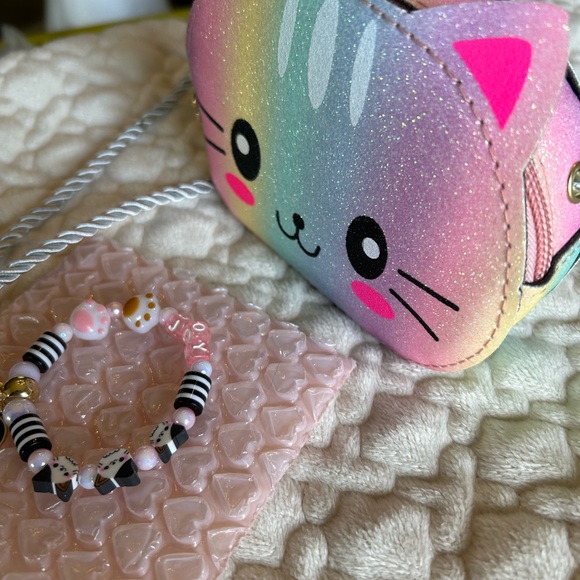 Adorable Little Girls Purse with a little bracelet - Picture 4 of 7